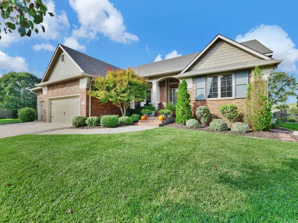 2507 N Peckham St, Wichita, KS 67228