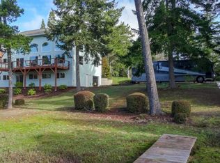 5742 Nicholson Rd, Florence, OR 97439