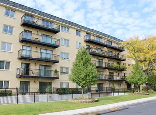 8610 Waukegan Rd UNIT 308W, Morton Grove, IL 60053
