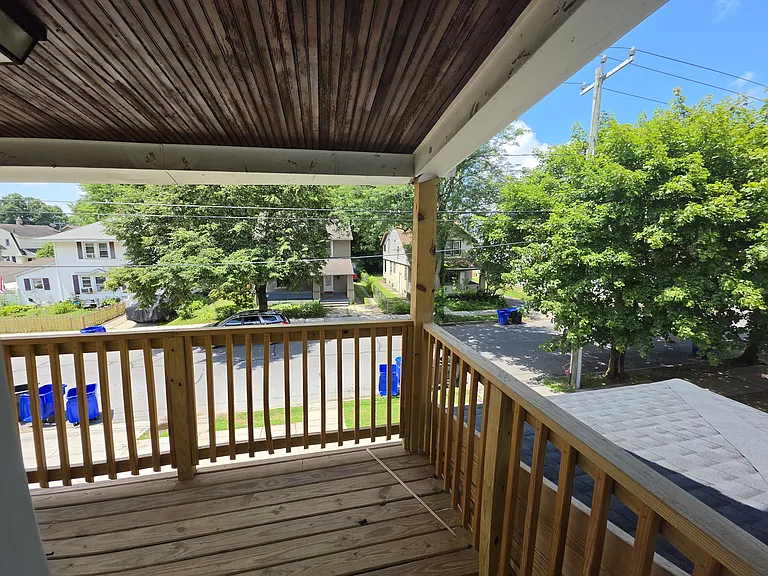 25-27 Woodlawn St #2 — Photo 24