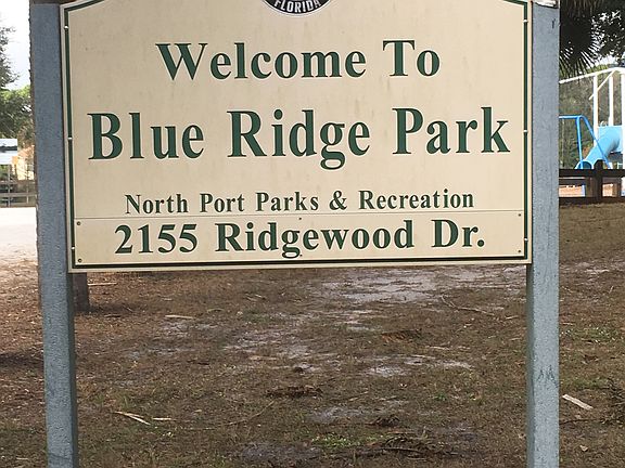 4th image of 2403 Ridgewood Dr