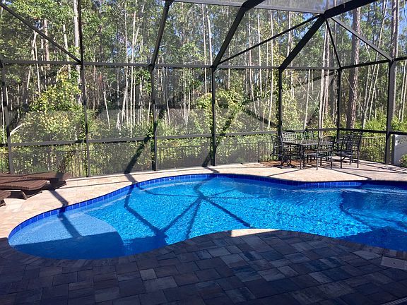2nd image of 104 Woodcross Dr