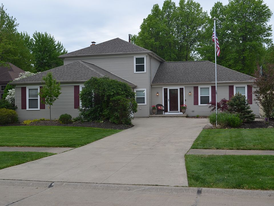 1st image of 26927 Heatherwood Cir