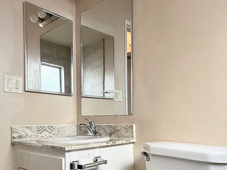 4425 Ocean View Blvd #7 — Photo 11