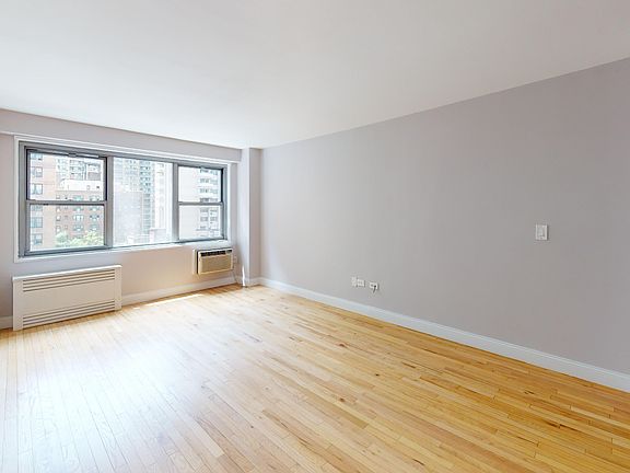 5th image of 50 W 97th St APT 11L