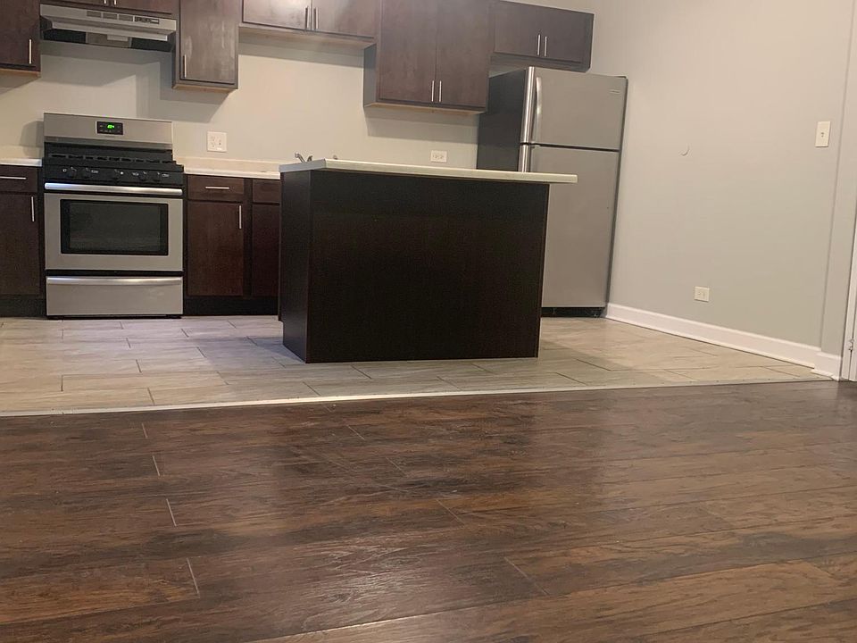 1st image of 9823 S Loomis St #2