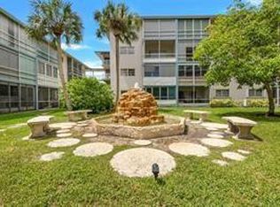 5800 Margate Blvd APT 411, Margate, FL 33063