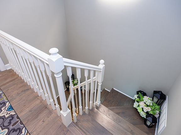 2nd image of 4559 S Greenwood Ave #102