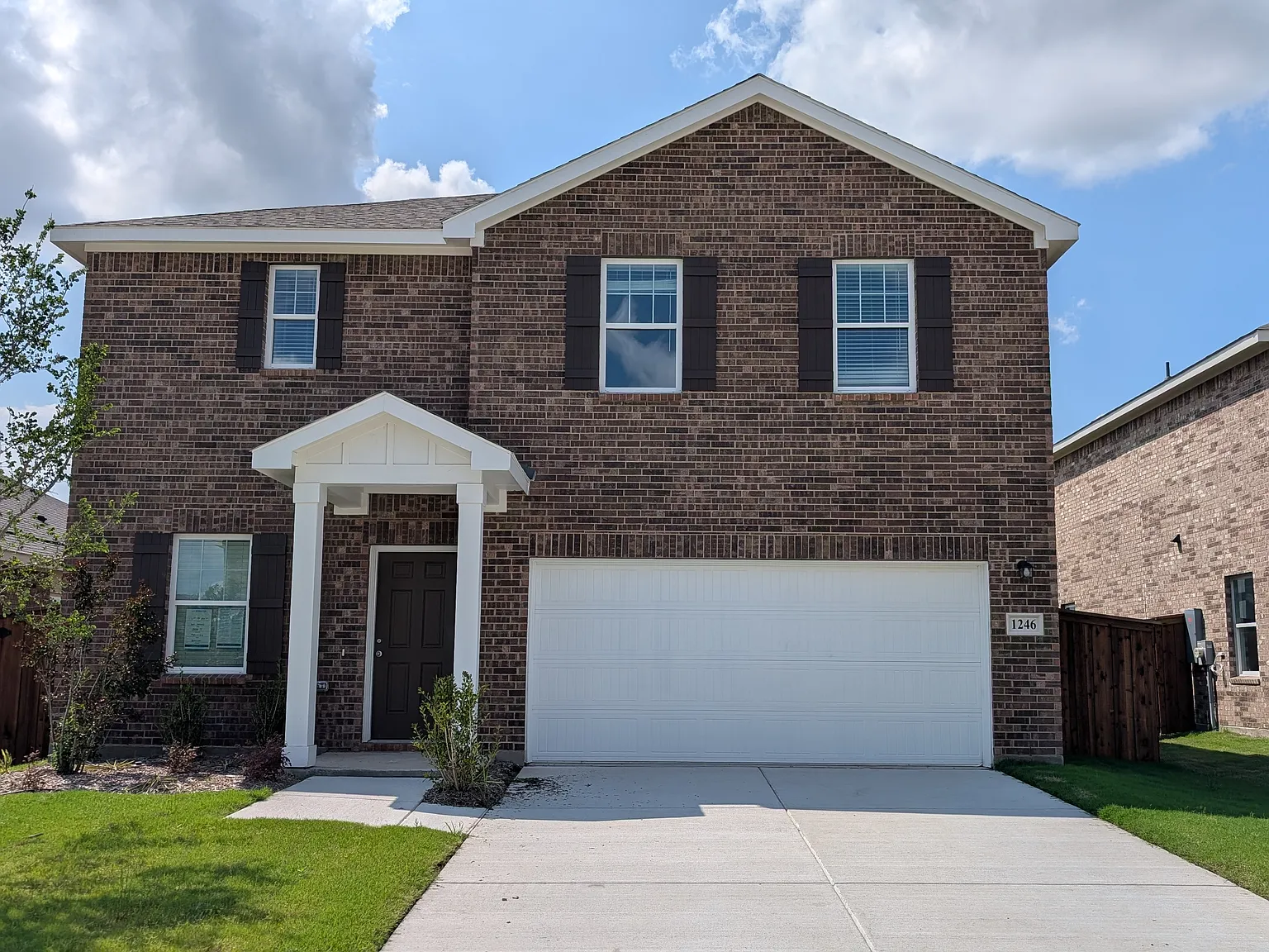 4 bed, 2338 sqft, $2,895 — Photo 1