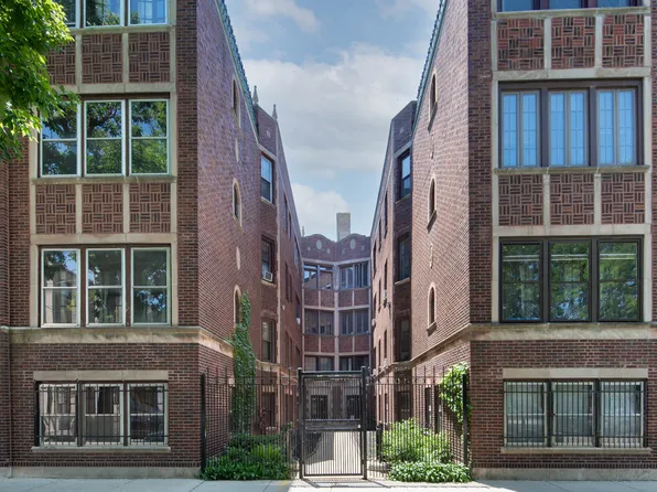 819 E 53rd St #3, Chicago, IL 60615