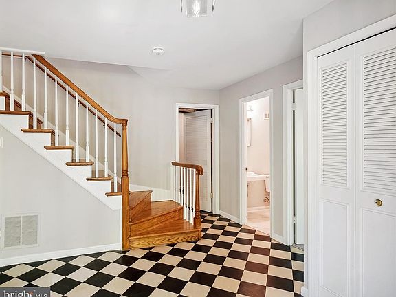 4th image of 11924 Stonewood Ln