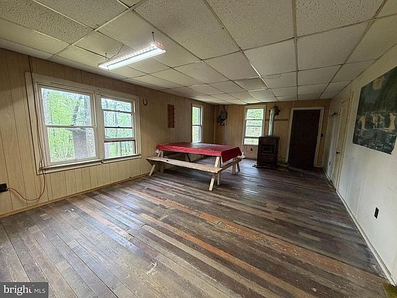 3rd image of 2815 Hoot And Holler Ln