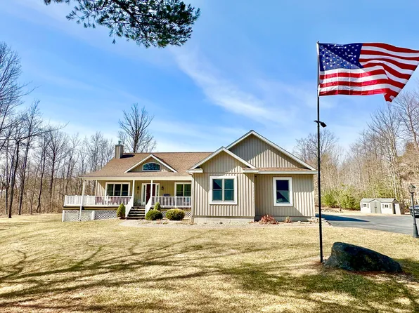 59 Winding Brook Rd, Peru, NY 12972