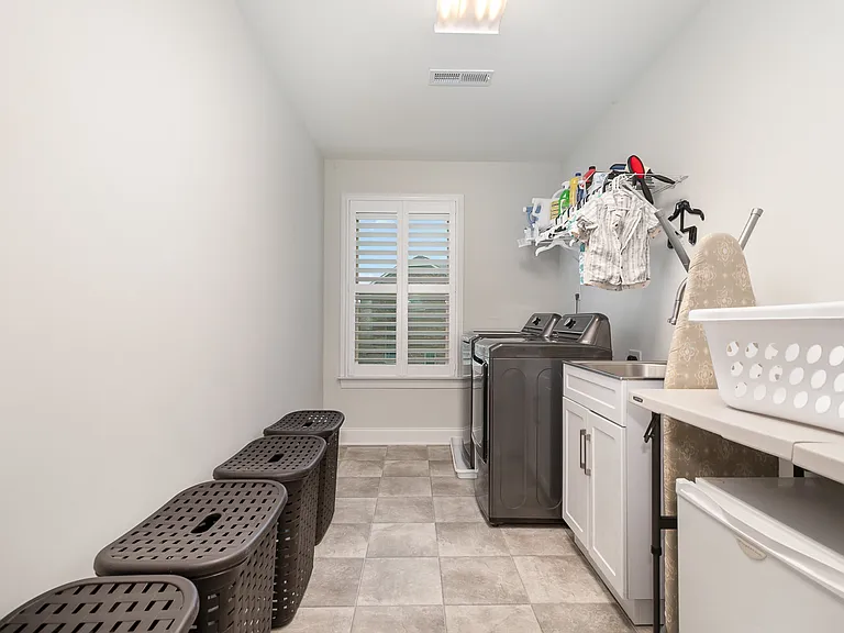 6006 Tanoak Ct — Photo 39