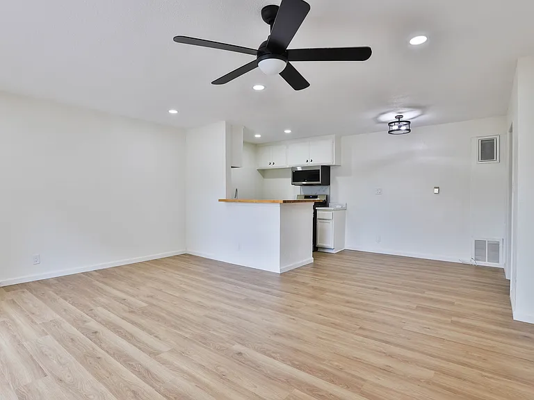 4076 Jackson Ave #1 — Photo 6
