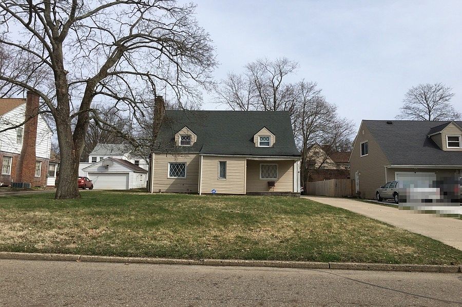 1st image of 555 Mineola Ave
