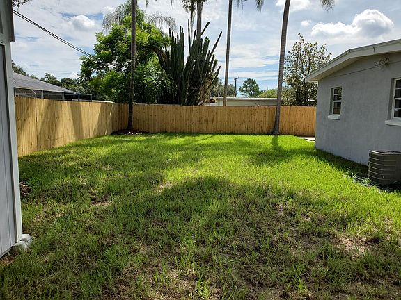 3rd image of 3024 E Sligh Ave