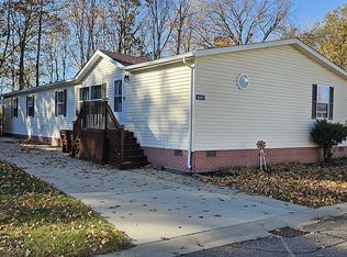 8426 Thetford Ln, Willis, MI 48191