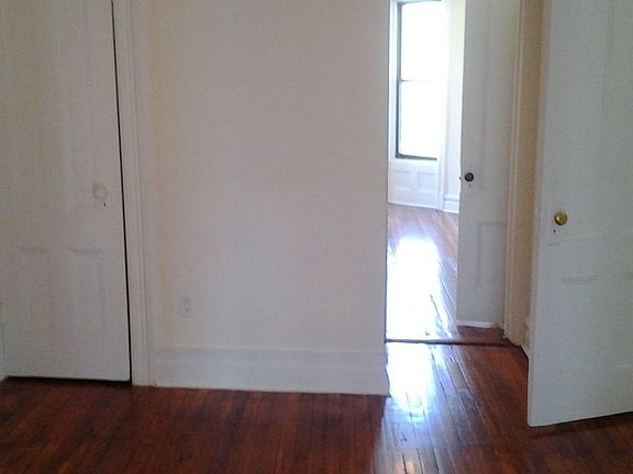 4th image of 339A Halsey St #3