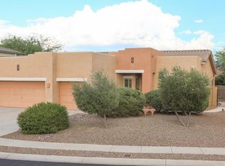 9200 N Desert Earth Pl, Tucson, AZ 85743