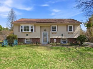 6 Heather Drive, Hooksett, NH 03106