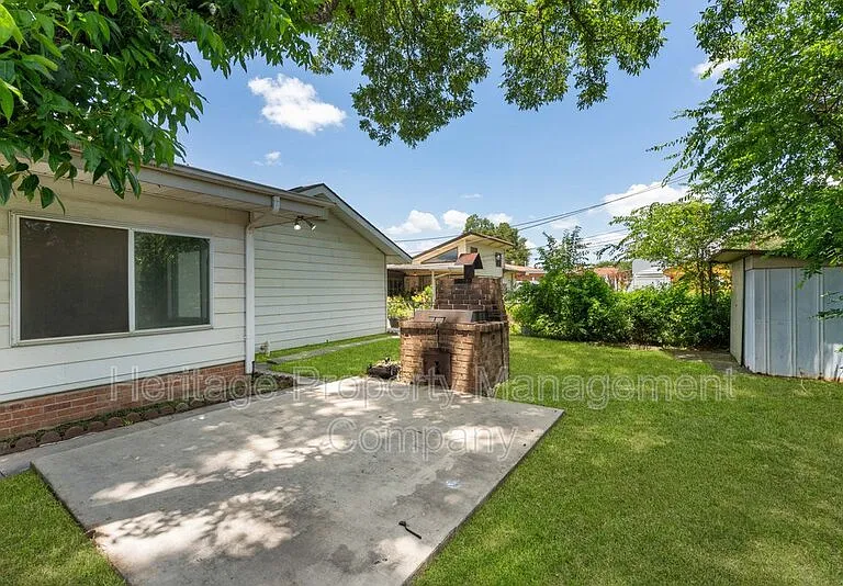 3614 Versailles Dr — Photo 45