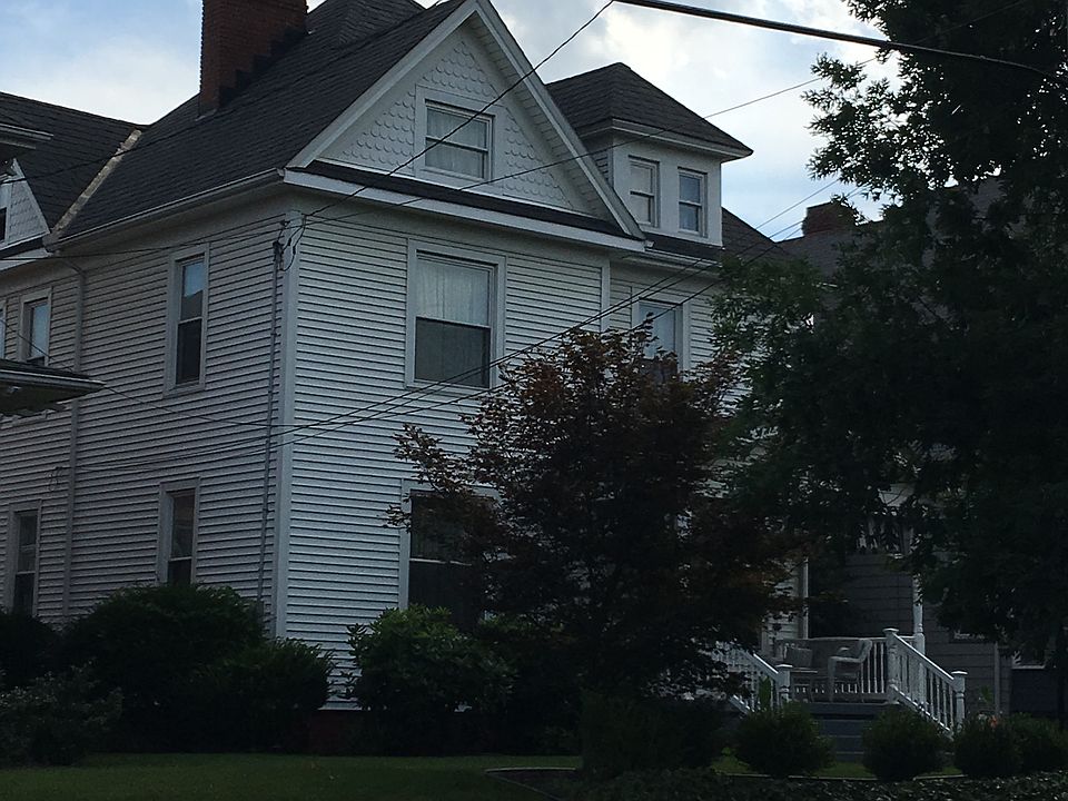 2nd image of 1220 Washington Ave