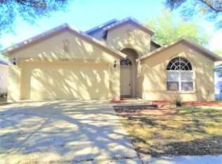 628 Sand Ridge Dr, Valrico, FL 33594