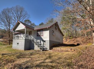 954 Sowers Rd, Blue Ridge, GA 30513
