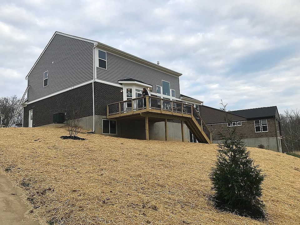 2nd image of 2748 Bentwood Dr