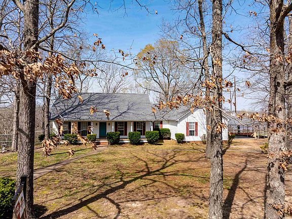 2nd image of 706 N Ridgeview Dr