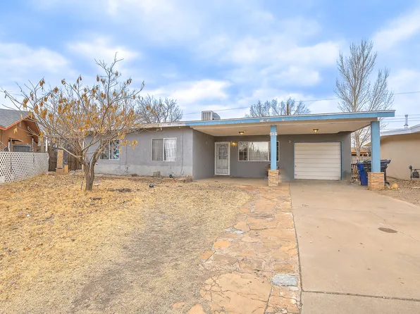 4527 Valley Garden Cir SW, Albuquerque, NM 87105