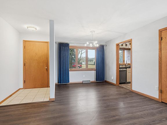 5th image of 4215 El Rancho Dr