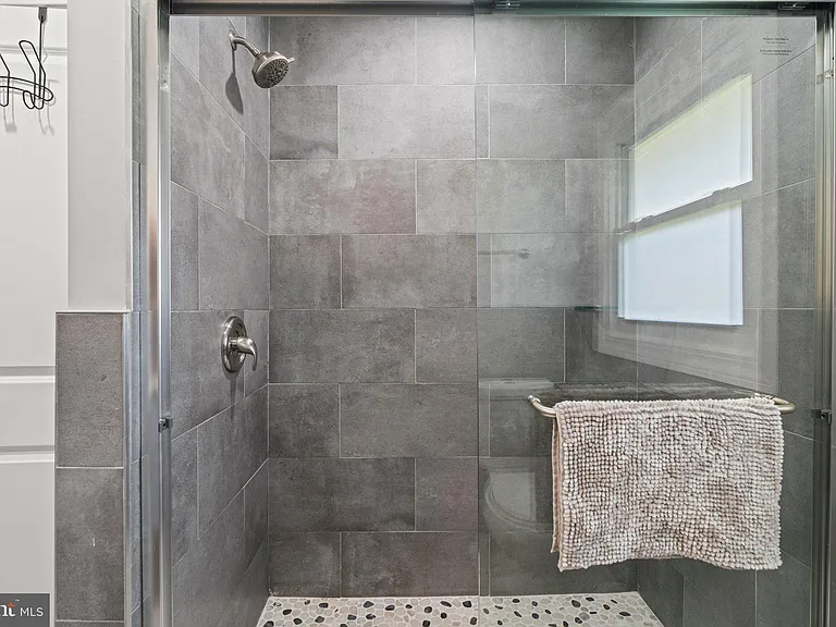 124 Pennypacker Dr — Photo 21