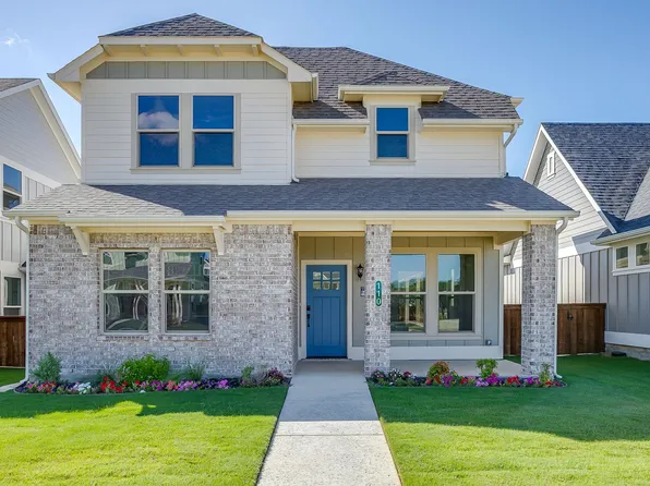 110 Cardinal Woods Ct, Granbury, TX 76049