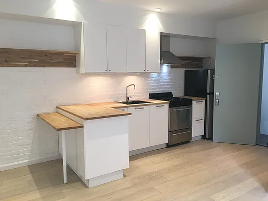 Rented by The Maverik Group LLC | media 3