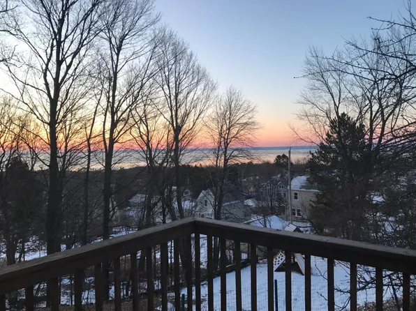 520 Park St, Duluth, MN 55803