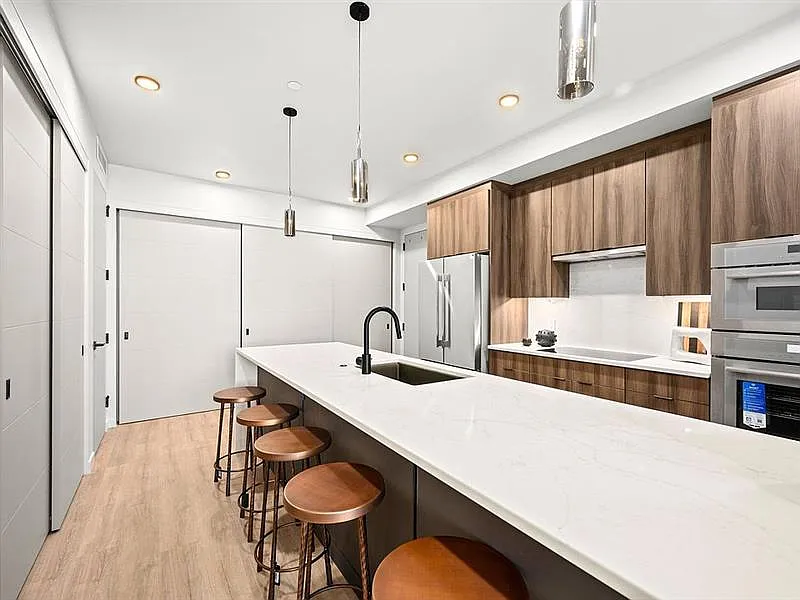 116 S 3rd St #506 — Photo 2