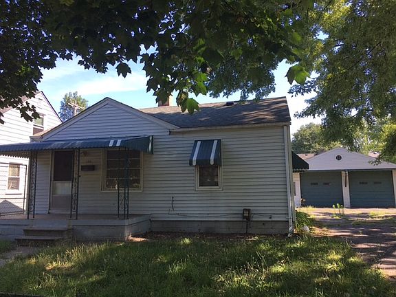 2nd image of 1466 E Elza Ave