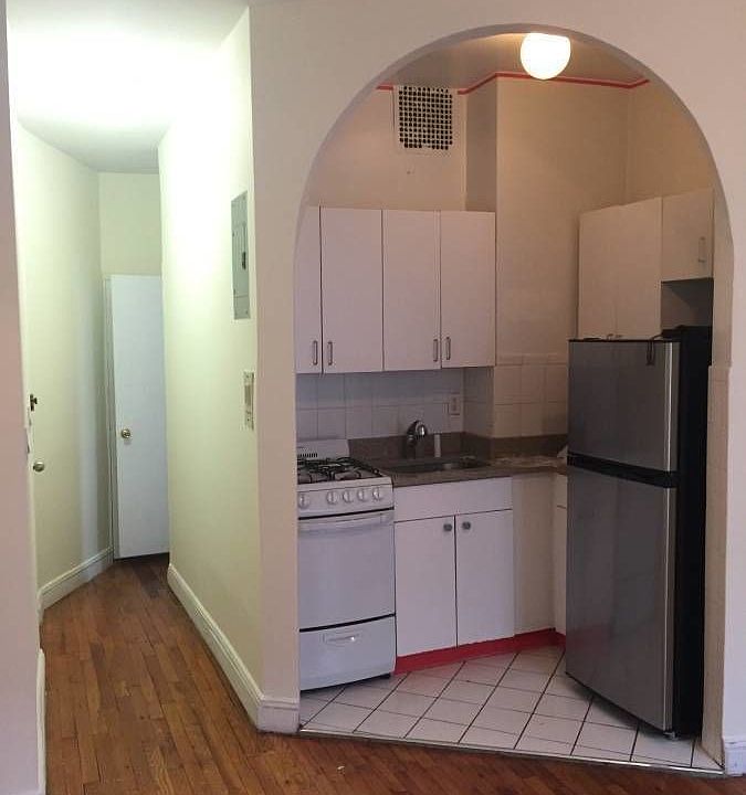 1st image of 1505 Lexington Ave #4
