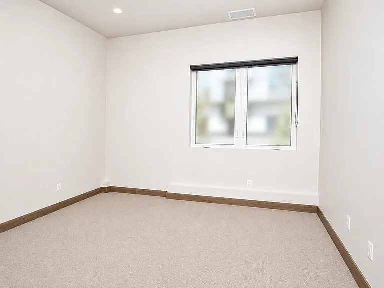 Chambers Lofts — Photo 15