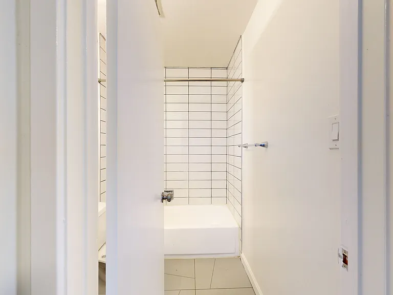 145 Fell St #305 — Photo 7