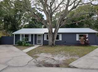 2431 20th Ave, Vero Beach, FL 32960