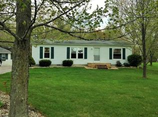 545 S Fenmore Rd, Merrill, MI 48637