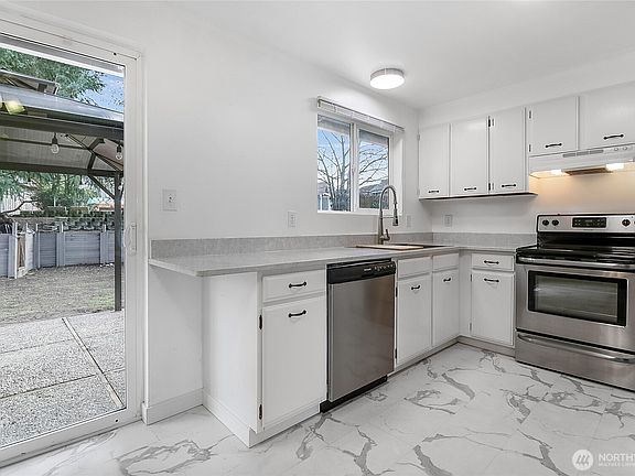 5th image of 29526 47th Avenue S