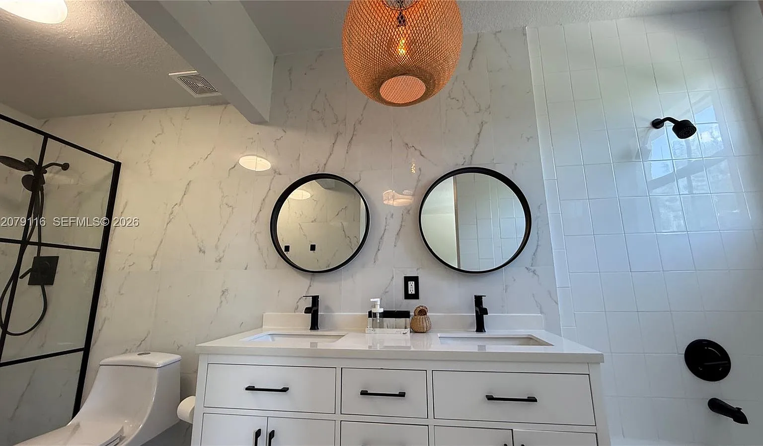 3 bed, 2.5 bath, 1500 sqft, $3,700 — Photo 3