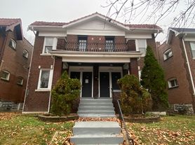 2037 Maury Ave, Saint Louis, MO