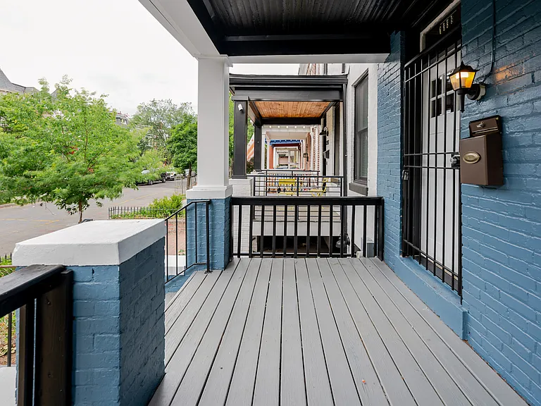 1339 Oak St NW #A — Photo 17