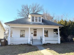 831 S Pickwick Ave, Springfield, MO 65804