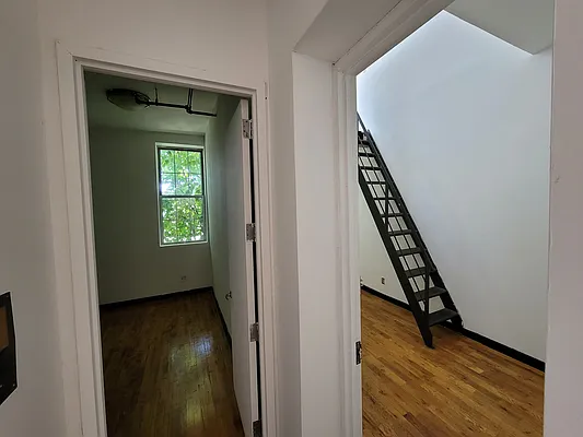 Rented by Garden Management | media 11
